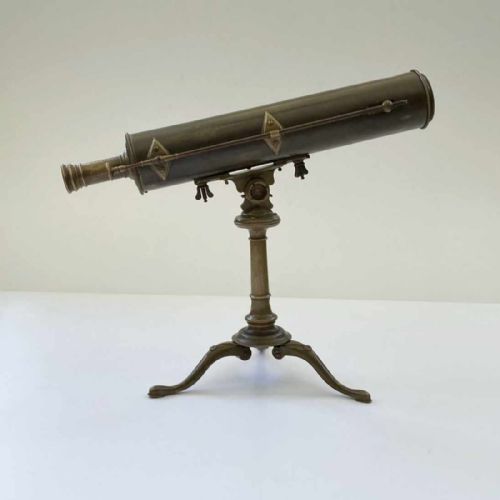 fig 4. Mid Eighteenth Century Cased Gregorian Reflecting Telescope by Benjamin Martin of Fleet Street