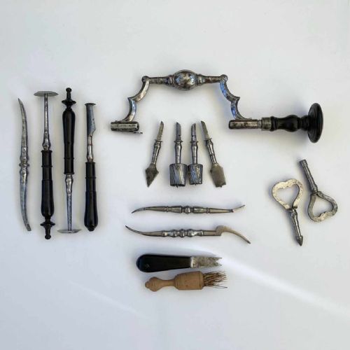 fig 6. Eighteenth Century Paris School of Medicine Surgeons Trepanning or Trephine Set