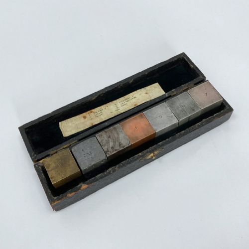 Victorian Comparative Density Physics Experiment Set
