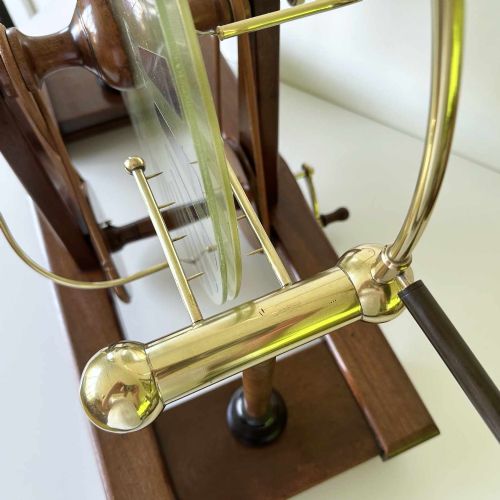 VERY EARLY WIMSHURT MACHINE ACCORDING TO WIMSHURST DESIGNS - ADDITIONAL PHOTO 9