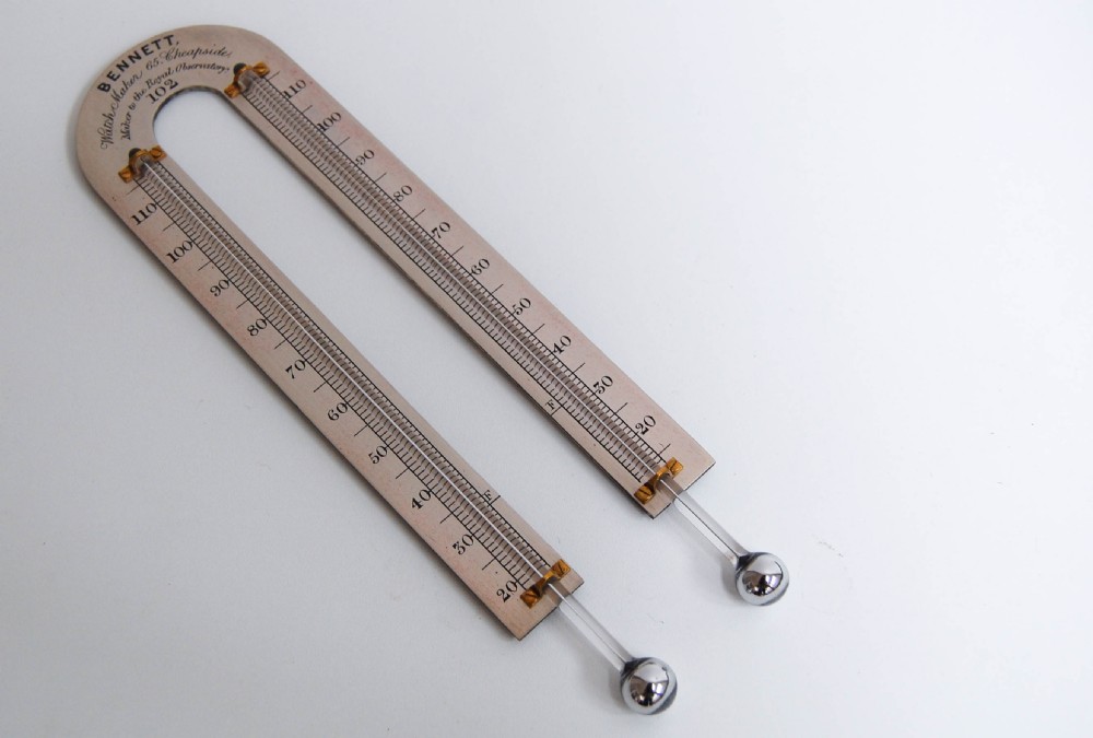 Early Victorian Mason's Hygrometer or Wet & Dry Thermometer by Bennett of 65 Cheapside London View V