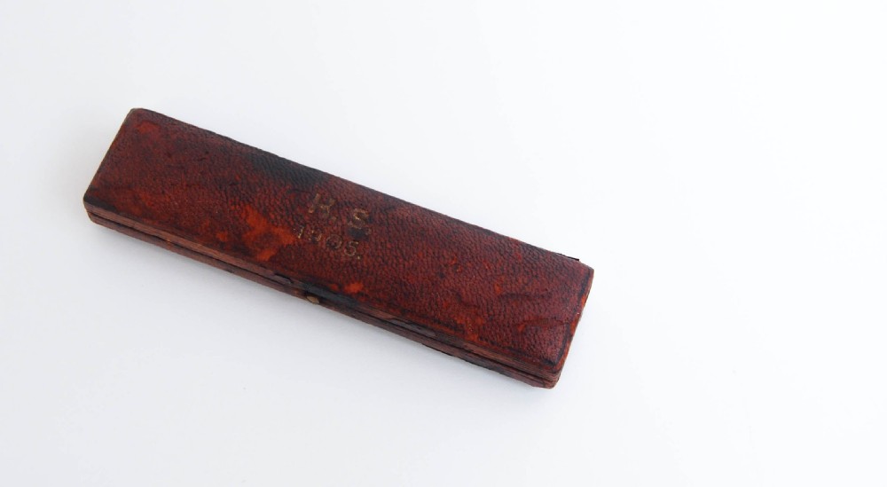 Small Edwardian Leather Cased Travelling Thermometer by WE Pain of Cambridge View VII