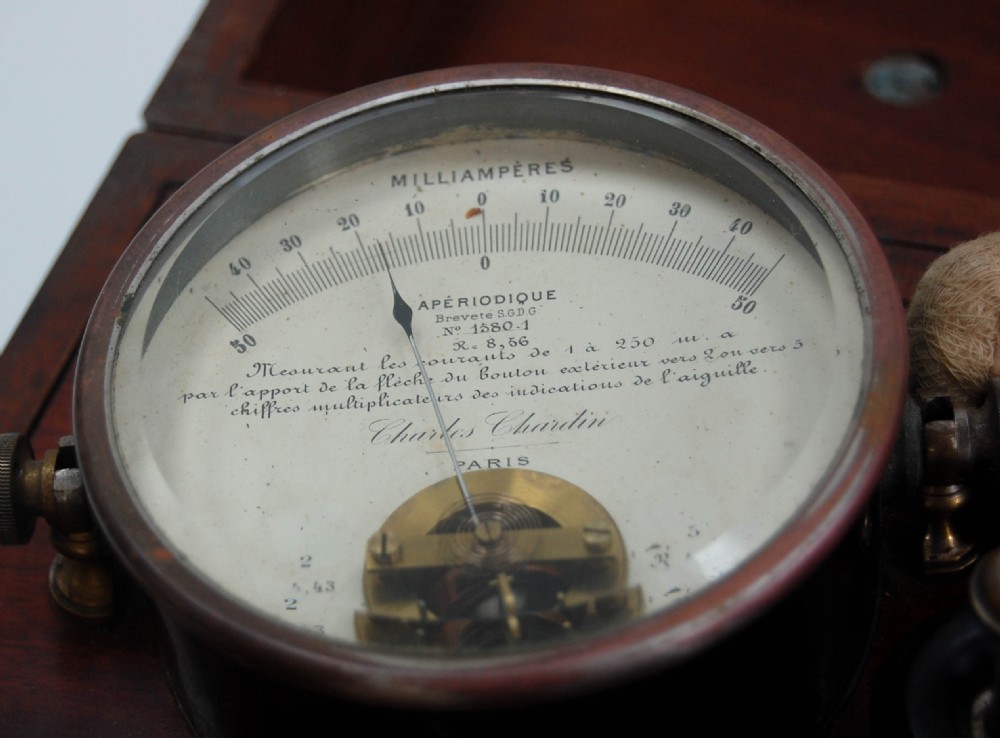 French Wet Cell Electrotherapy Machine by Charles Chardin of Paris View III