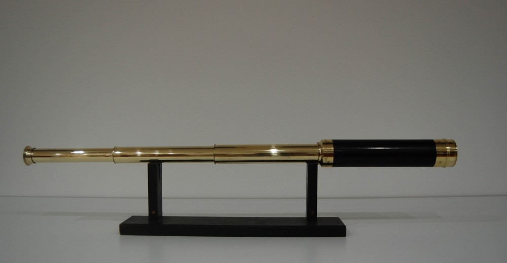 Victorian Three Draw Telescope by William Dixey Engraved with an Edward Dixey Dedication View II