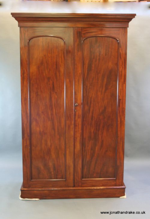 Victorian Mahogany Wardrobe