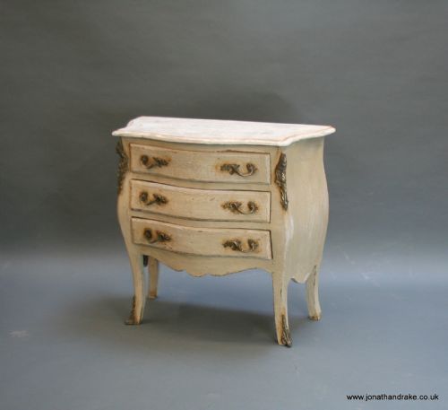 Louis Xv Style Painted Chest