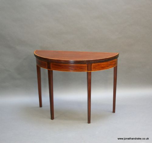 George 111 Tea / Side Table