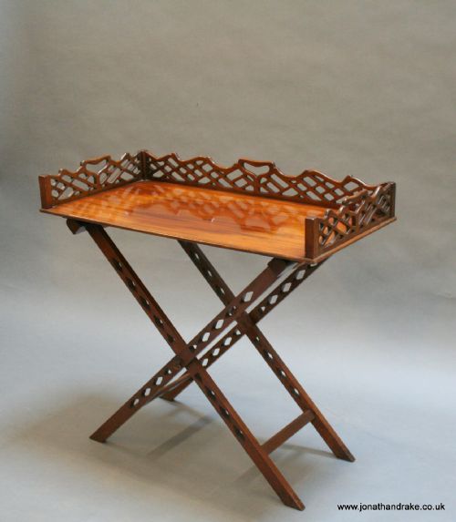 Chippendale Taste Butlers Tray
