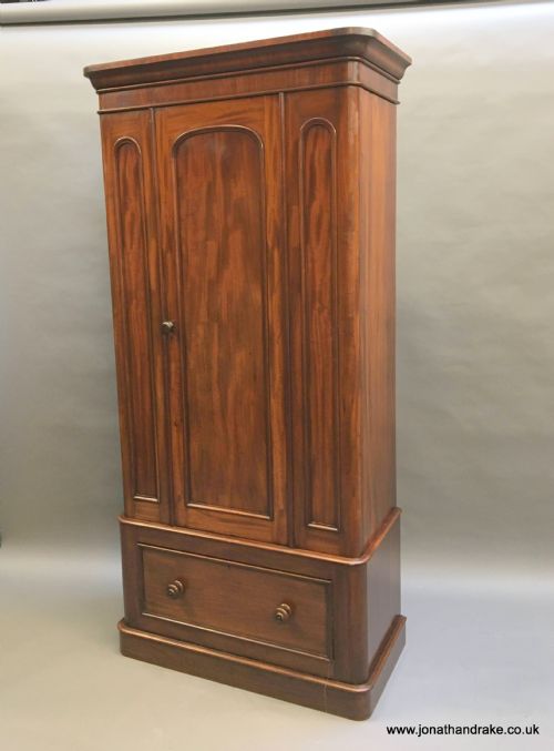 Victorian Mahogany Wardrobe