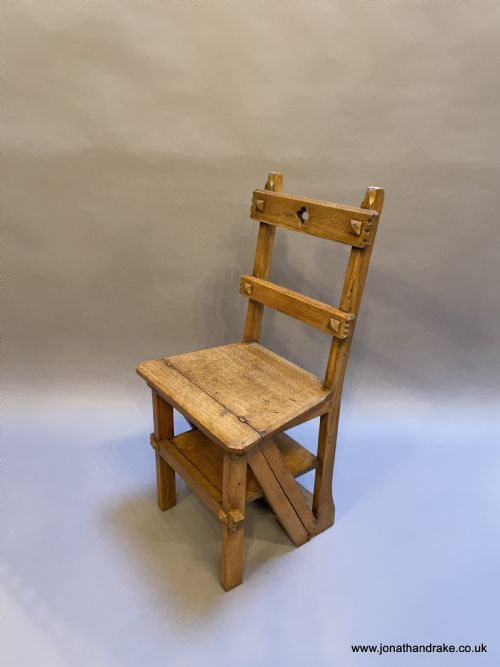Metamorphic Library Chair Steps