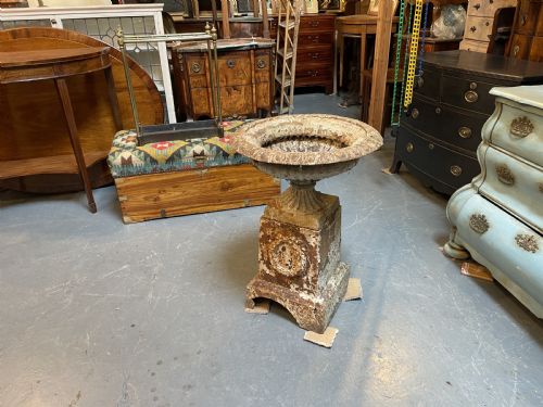 VICTORIAN CAST IRON GARDEN URN - ADDITIONAL PHOTO 4