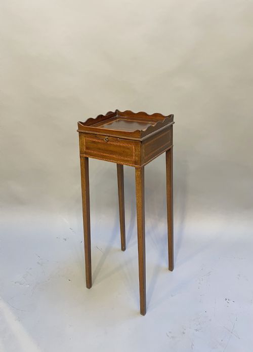 Edwardian Mahogany Lamp Table