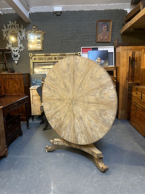 C19TH RADIALLY VENEERED DINING TABLE - ADDITIONAL PHOTO 7