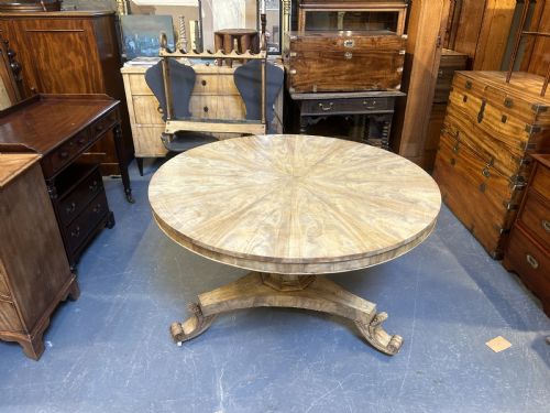 C19TH RADIALLY VENEERED DINING TABLE - ADDITIONAL PHOTO 2