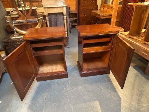 PAIR VICTORIAN MAHOGANY PEDESTAL CABINETS - ADDITIONAL PHOTO 7