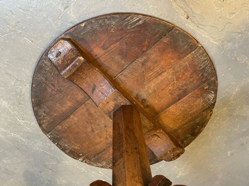 C18TH RUSTIC PINE PEDESTAL TABLE - ADDITIONAL PHOTO 4