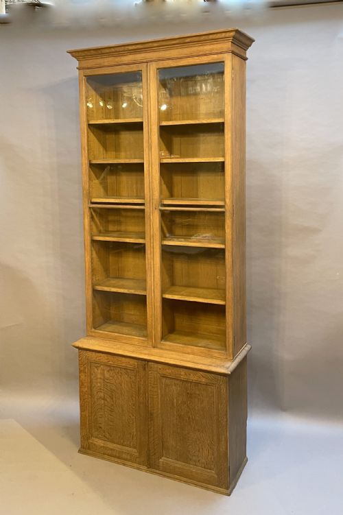 EXCEPTIONAL C19TH TALL BOOKCASE BY HOWARD SONS