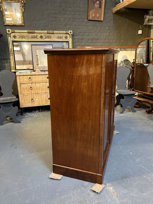 C19TH LINEN PRESS CUPBOARD BY HEALS - ADDITIONAL PHOTO 5