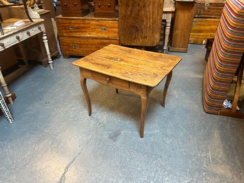 FRENCH PROVINCIAL SIDE TABLE - ADDITIONAL PHOTO 11