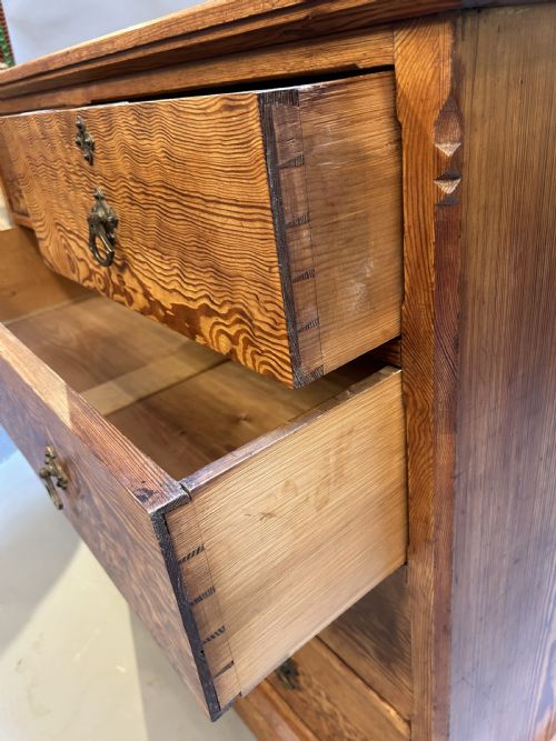 VICTORIAN OREGON PINE CHEST OF DRAWERS - ADDITIONAL PHOTO 9
