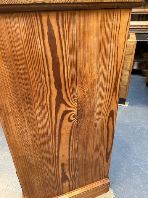 VICTORIAN OREGON PINE CHEST OF DRAWERS - ADDITIONAL PHOTO 10