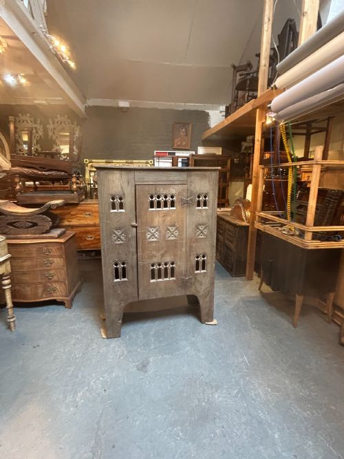 VINTAGE INDIAN TALL CUPBOARD - ADDITIONAL PHOTO 6