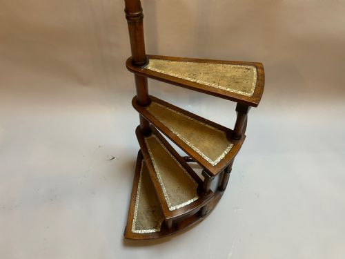 SET OF SPIRAL LIBRARY STEPS - ADDITIONAL PHOTO 1