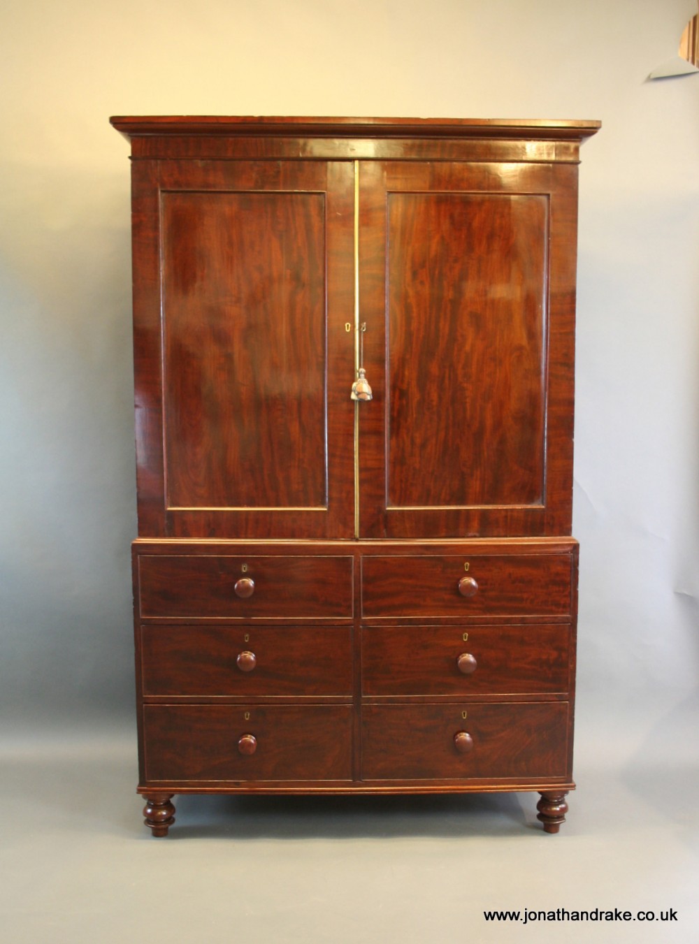 Linen Press,Early Nineteenth Century 
