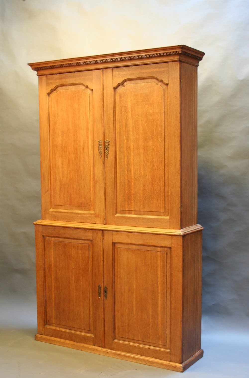 George 111 oak cabinet bookcase