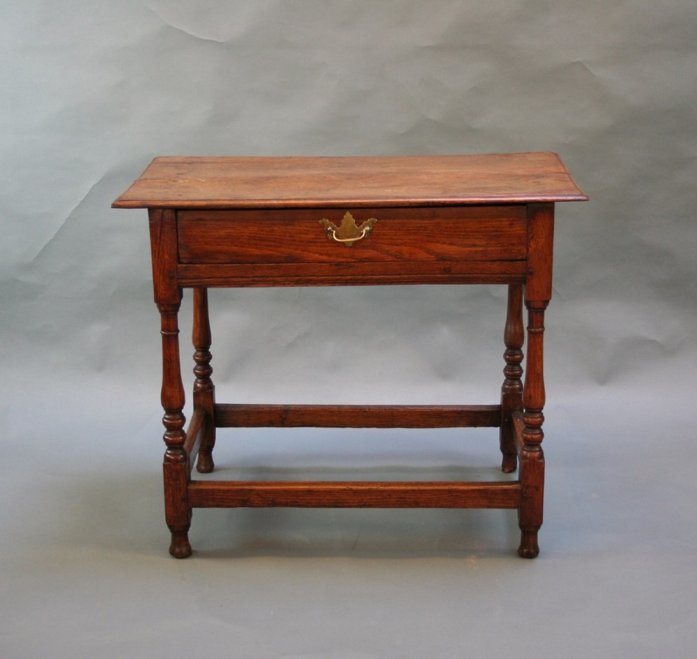 Early Georgian Oak Side Table