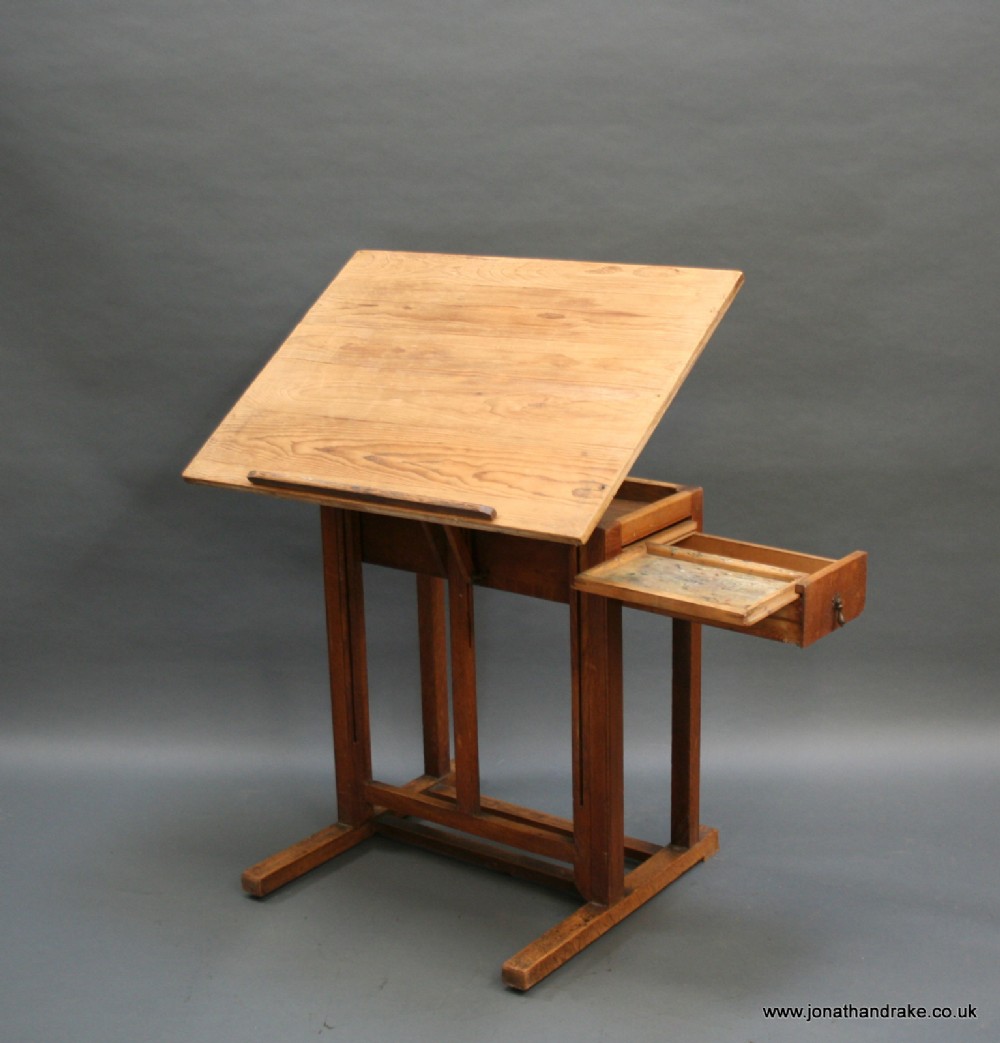 Artists Easel, Hampstead makers' label.