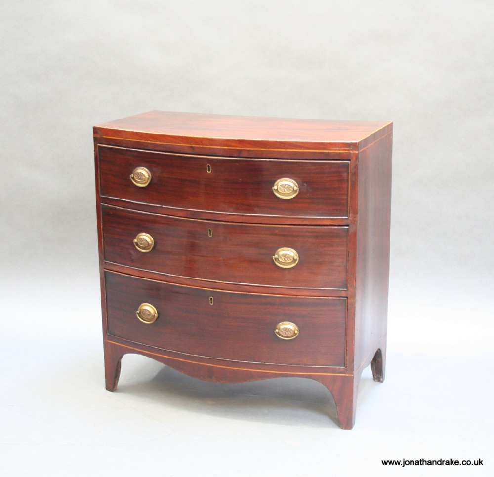 George 111 Bow Chest