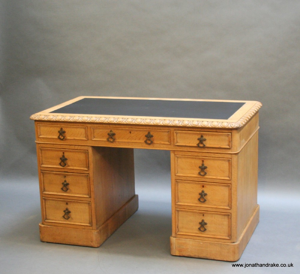 C19th pedestal desk, Gillows manner