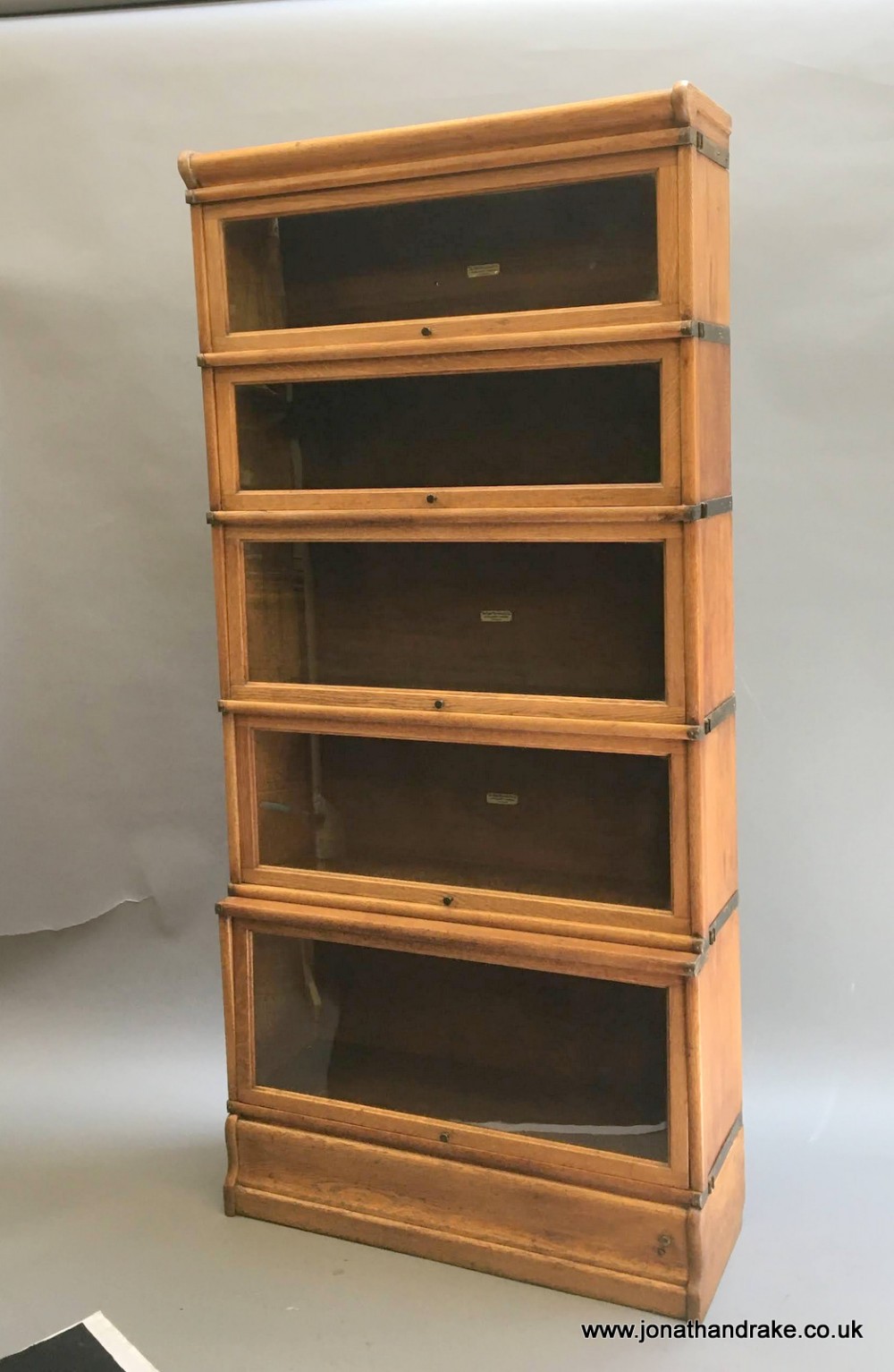 Globe wernicke oak bookcase