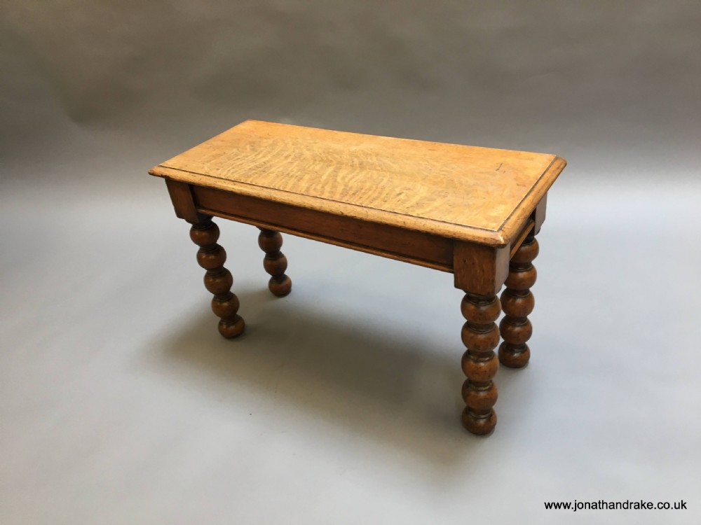 Victorian hall bench seat View II
