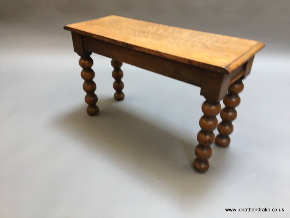 Victorian hall bench seat View VII