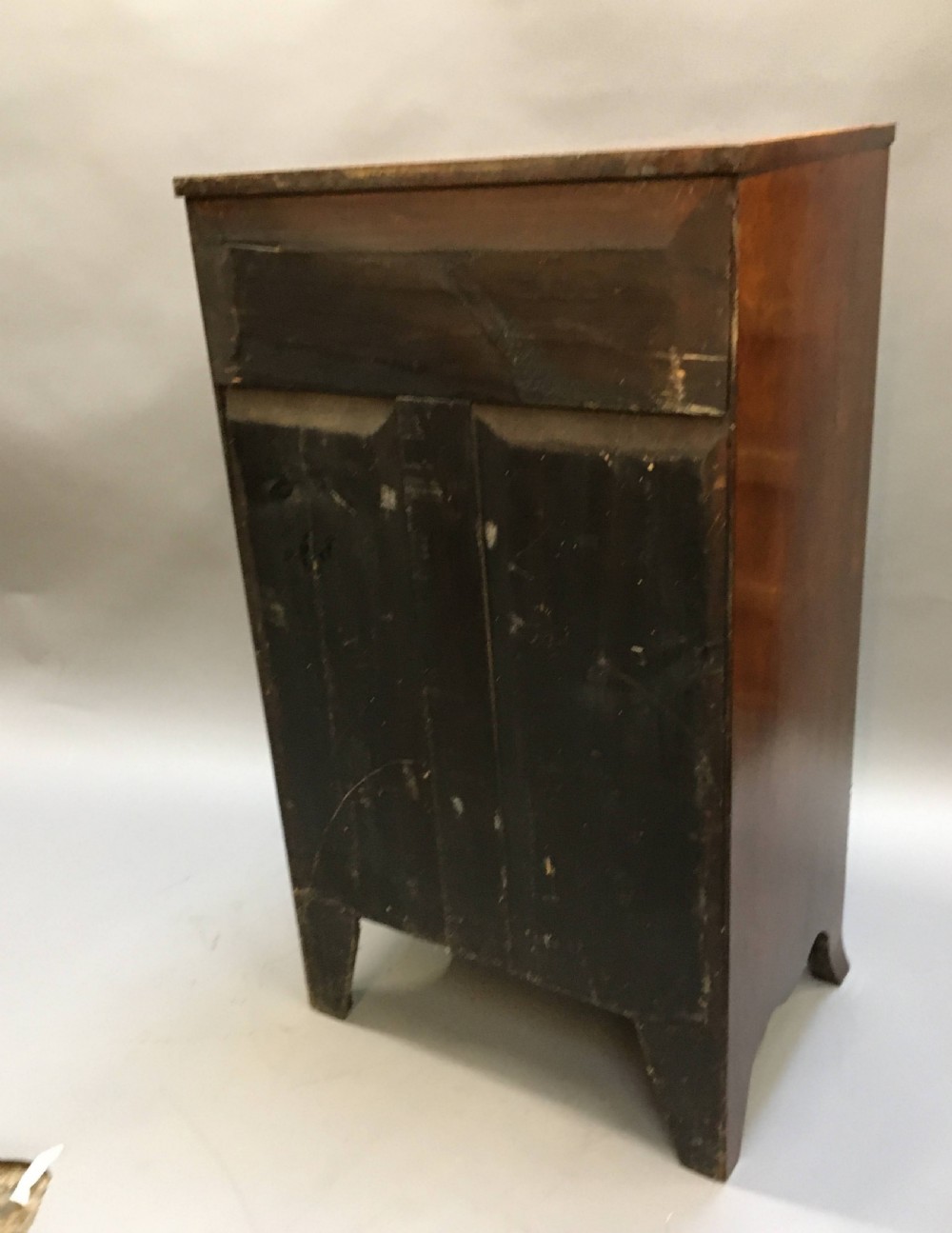 C19th concave side cabinet View VI