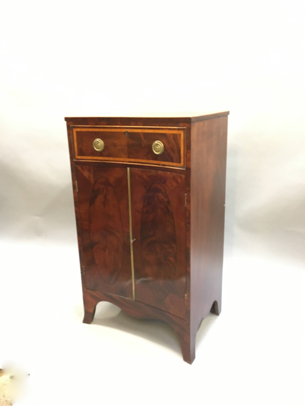C19th concave side cabinet View VII