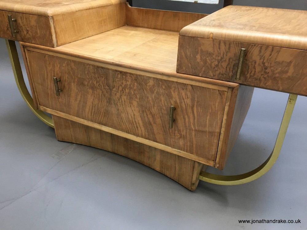 Art Deco dressing table View III