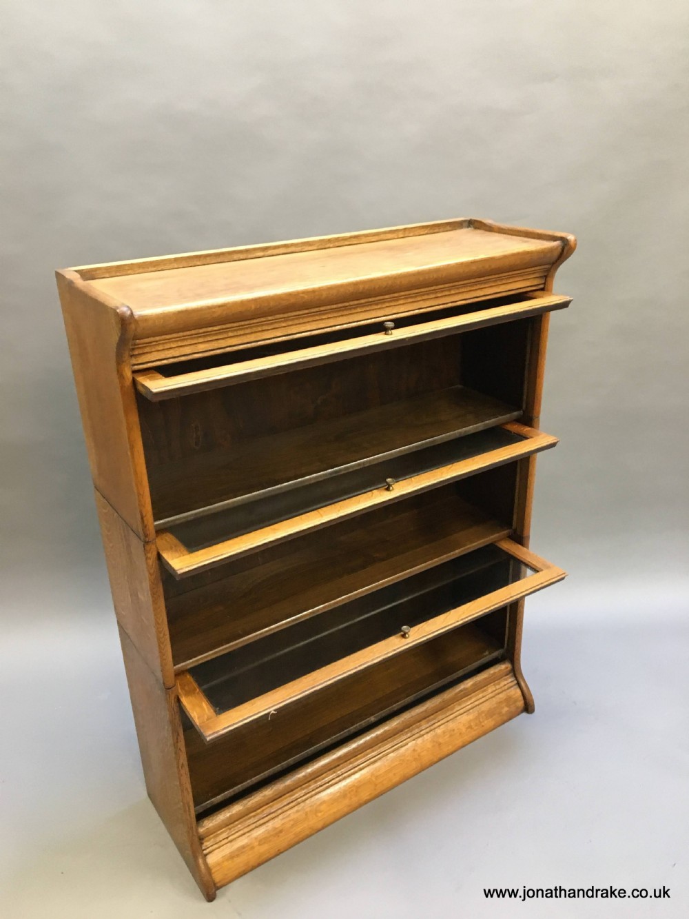 Globe wernicke type bookcase  View VII