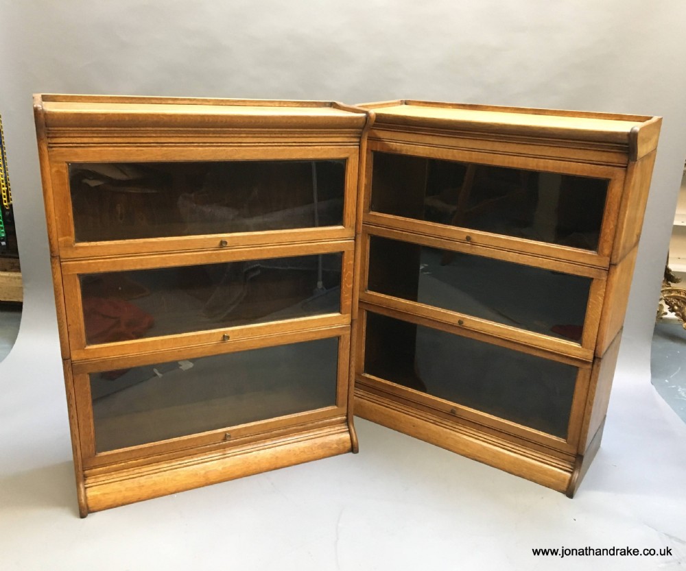 Globe wernicke type bookcase  View XIII