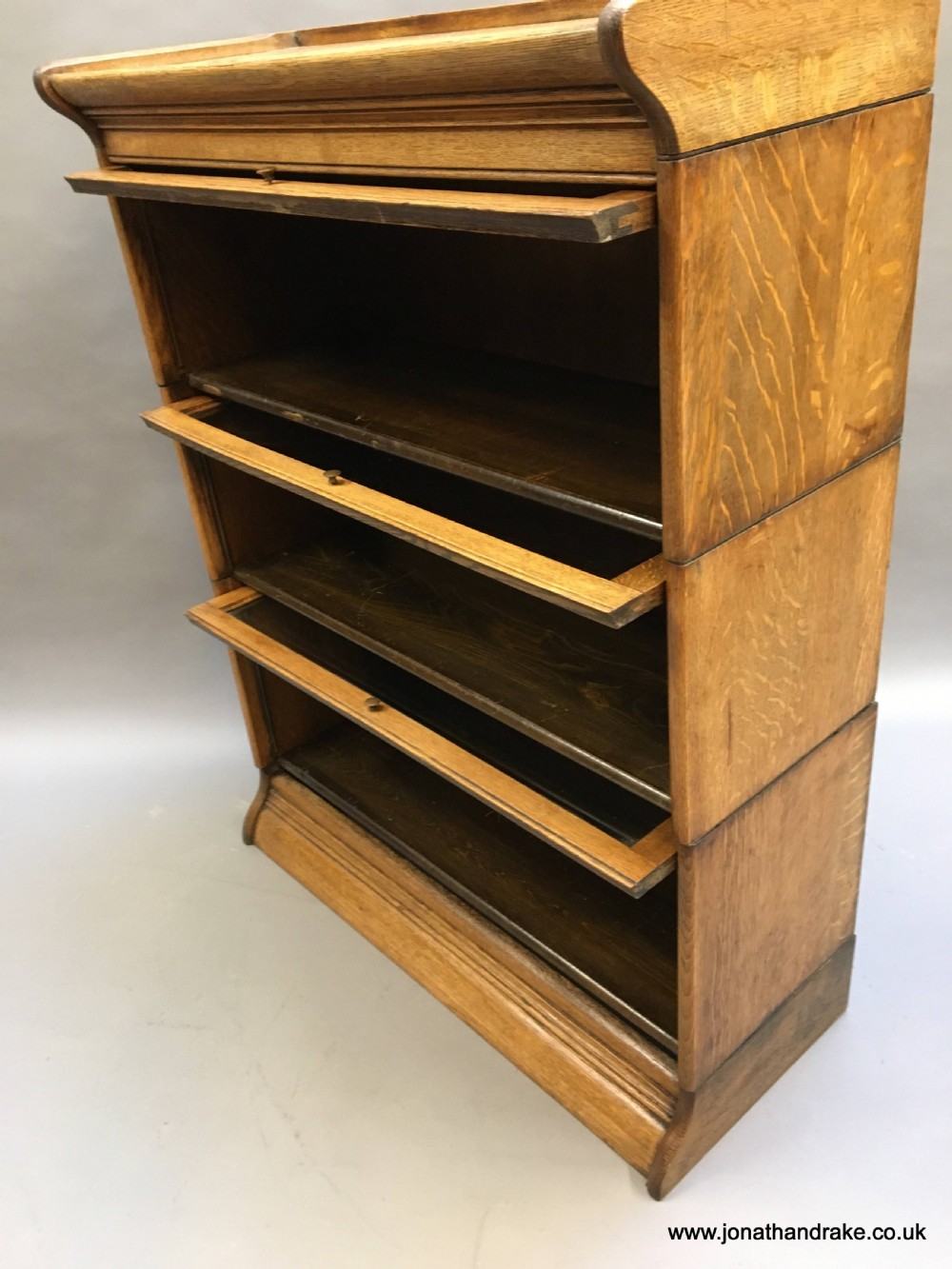 globe wernicke type bookcase View III