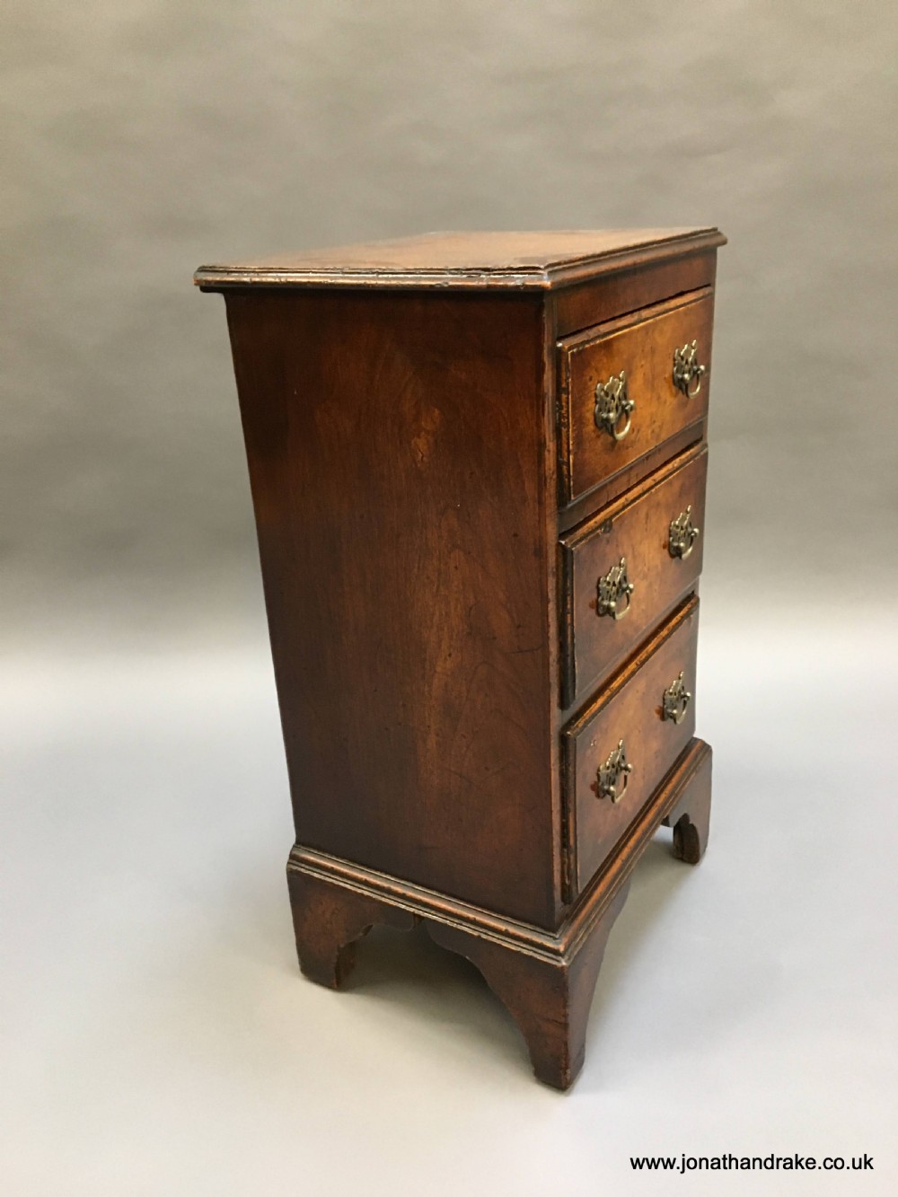 Georgian Revival walnut small chest View VI