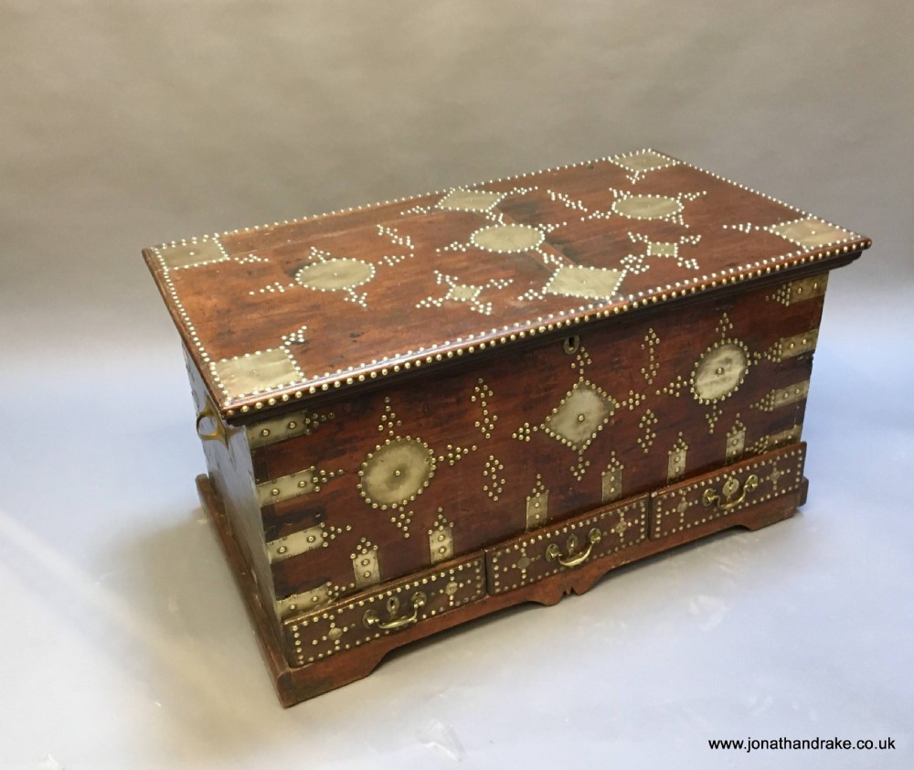 C19th Indian trunk chest View VII