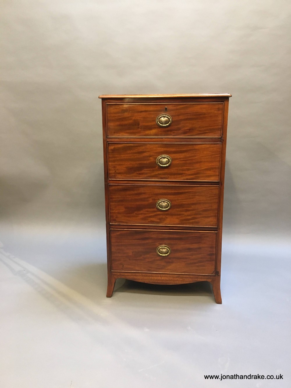 George III pillar chest of drawers View IV