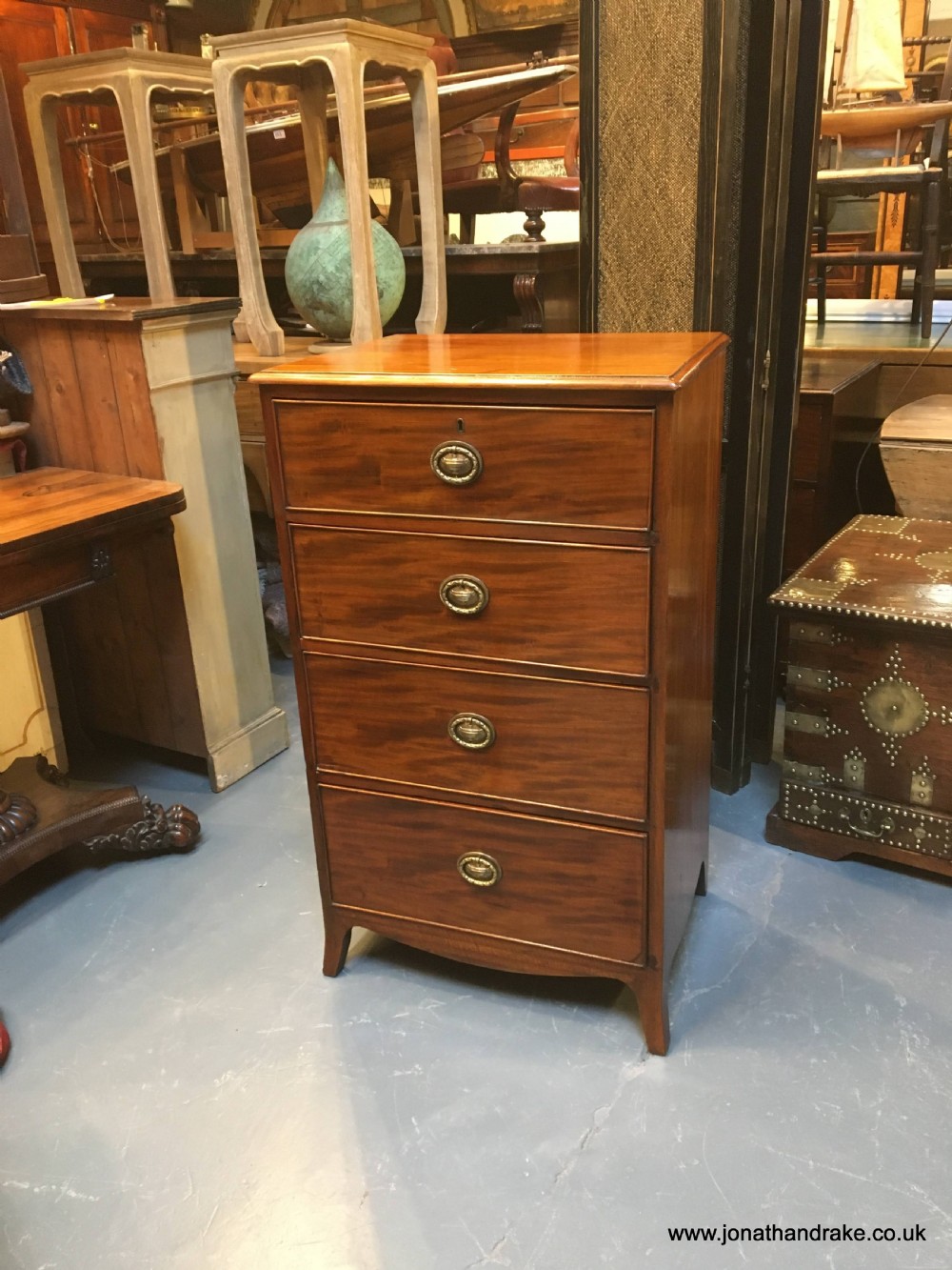 George III pillar chest of drawers View XII