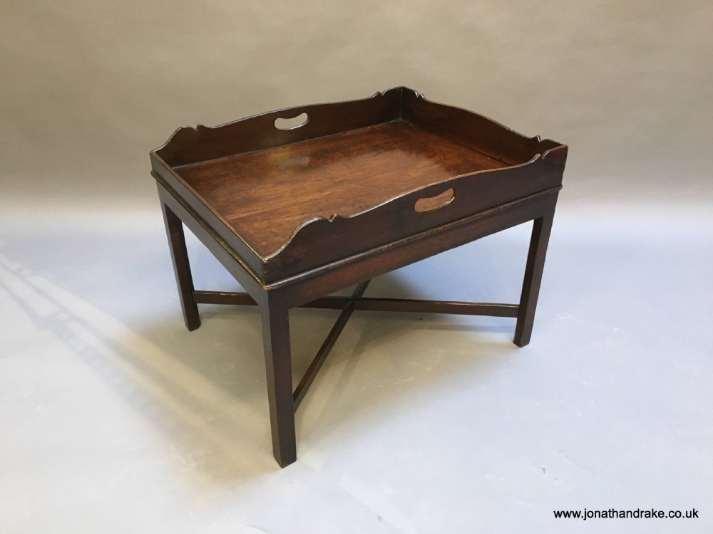 Georgian butlers tray table