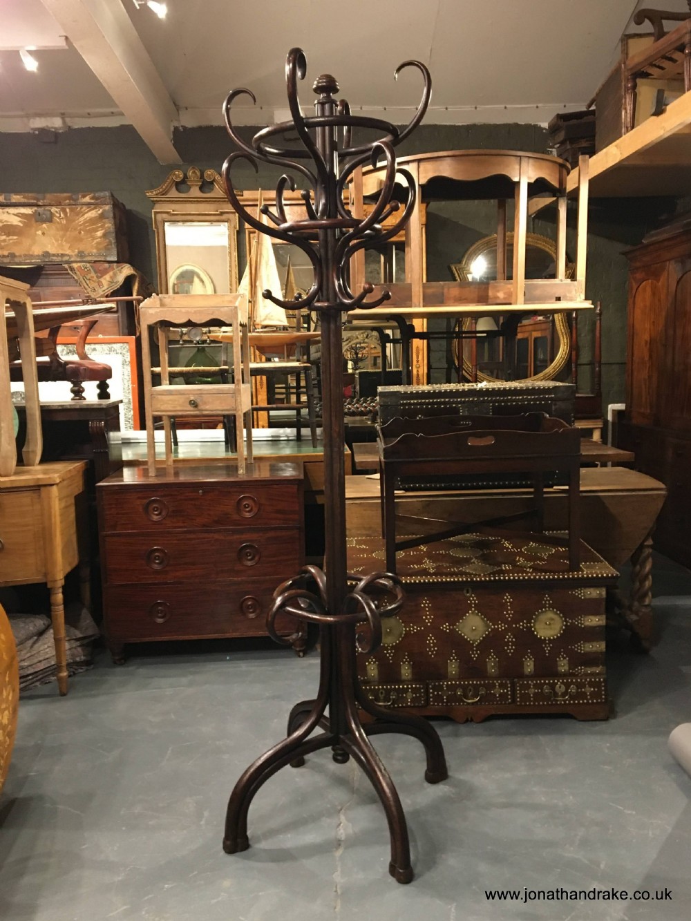 Thonet bentwood hall coat & hat stand  View IV