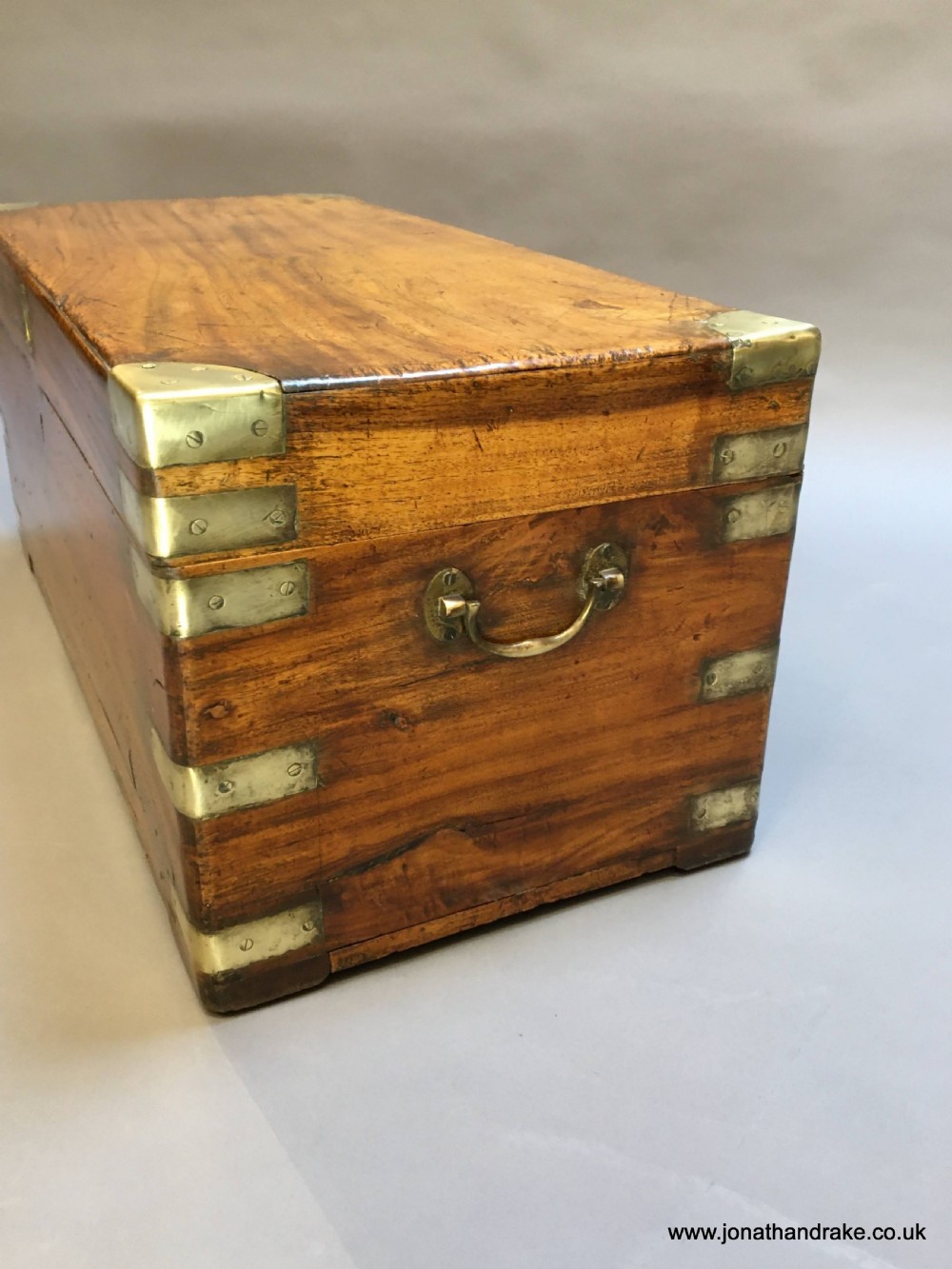 Campaign camphor chest trunk View III
