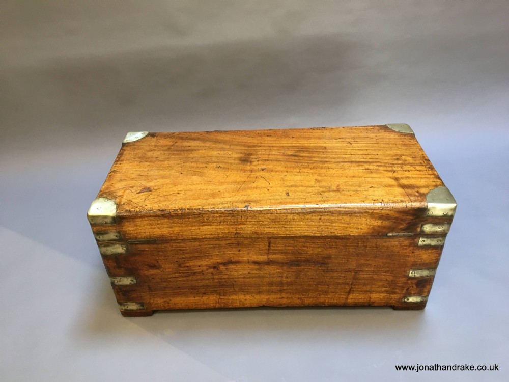 Campaign camphor chest trunk View VI